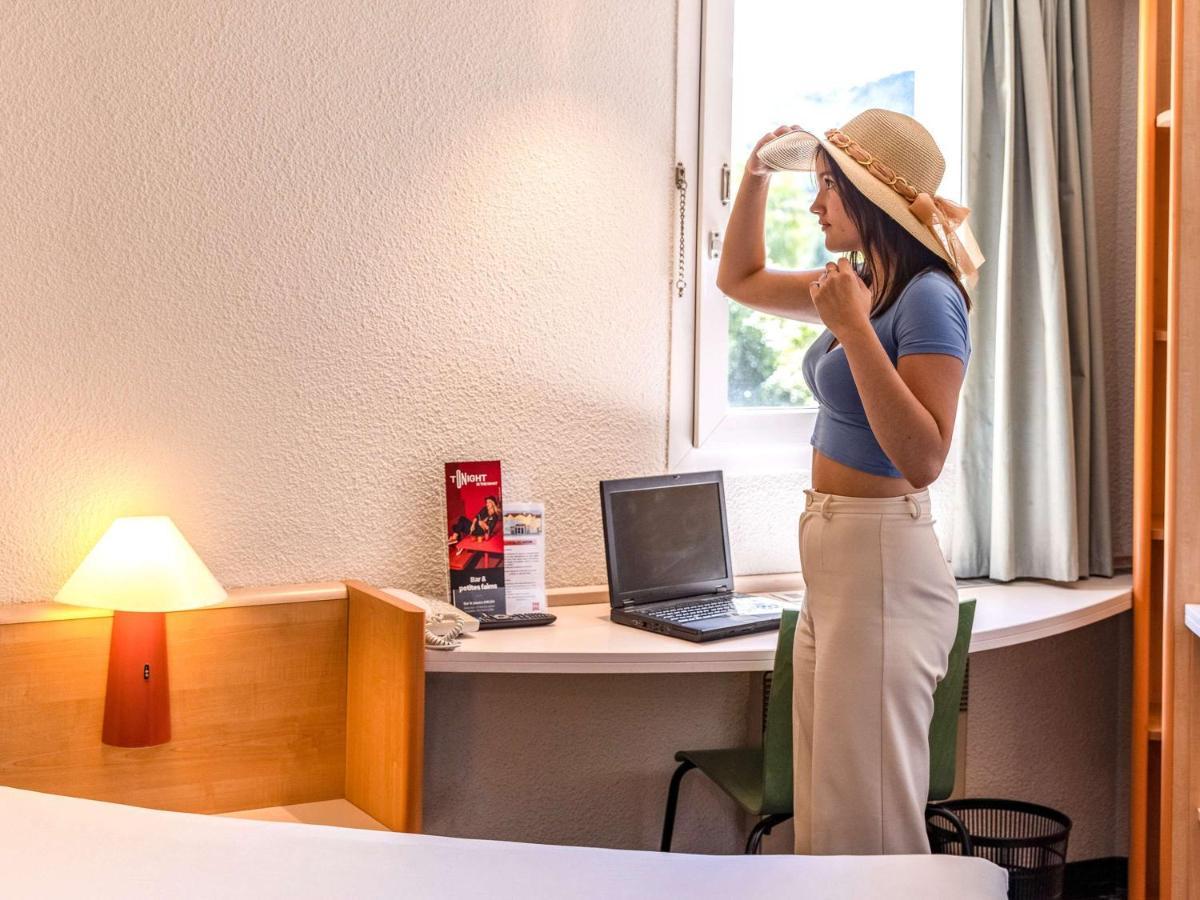 Hotel Ibis אוטון מראה חיצוני תמונה