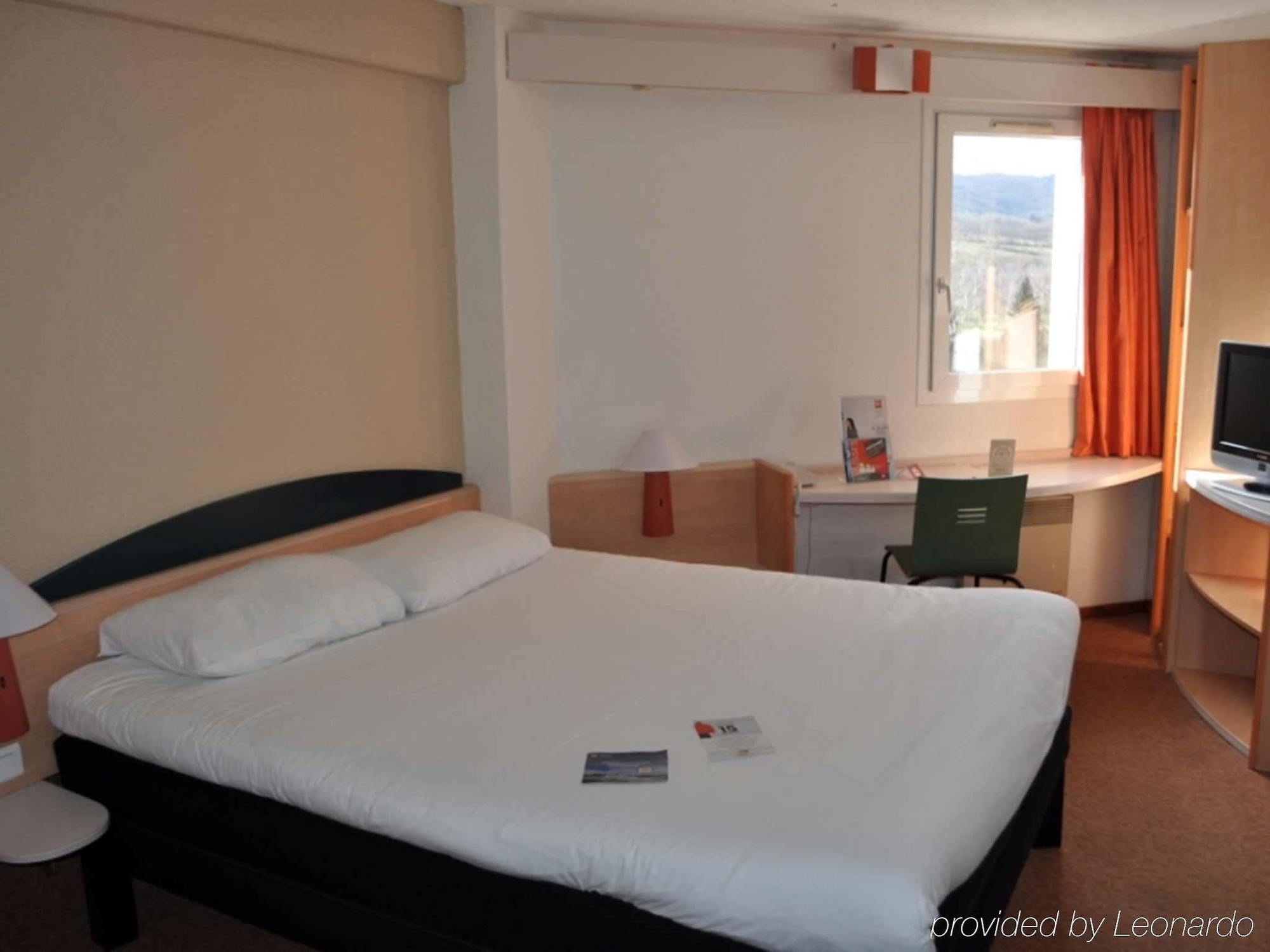 Hotel Ibis אוטון מראה חיצוני תמונה