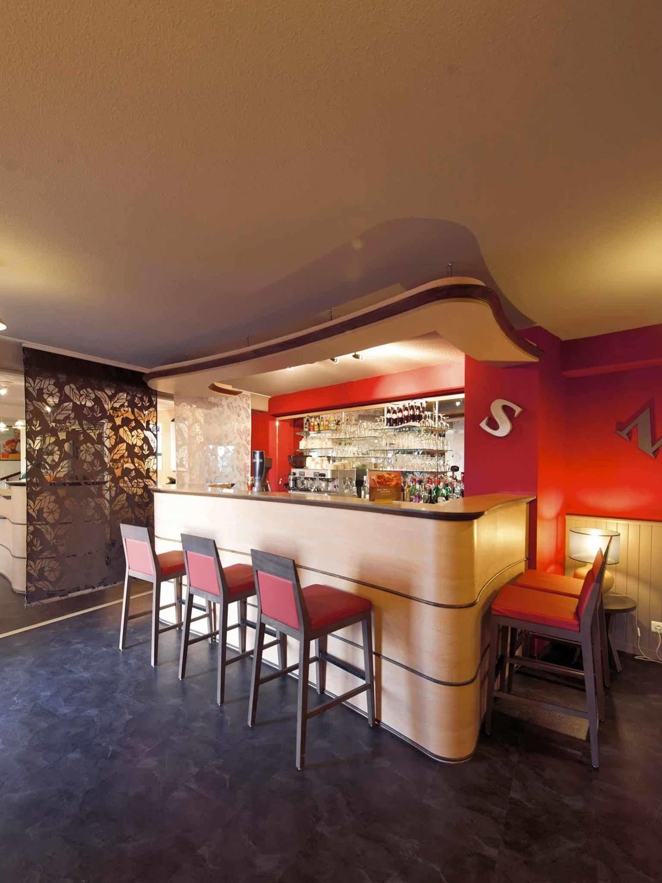 Hotel Ibis אוטון מראה חיצוני תמונה